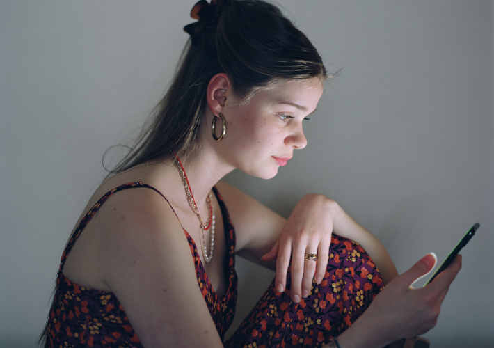 © Rineke Dijkstra, Julia, Amsterdam, 7. März 2022, 2022, Mauritshuis, Koninklijk Kabinet van Schilderijen, Den Haag © Rineke Dijkstra / Galerie Max Hetzler